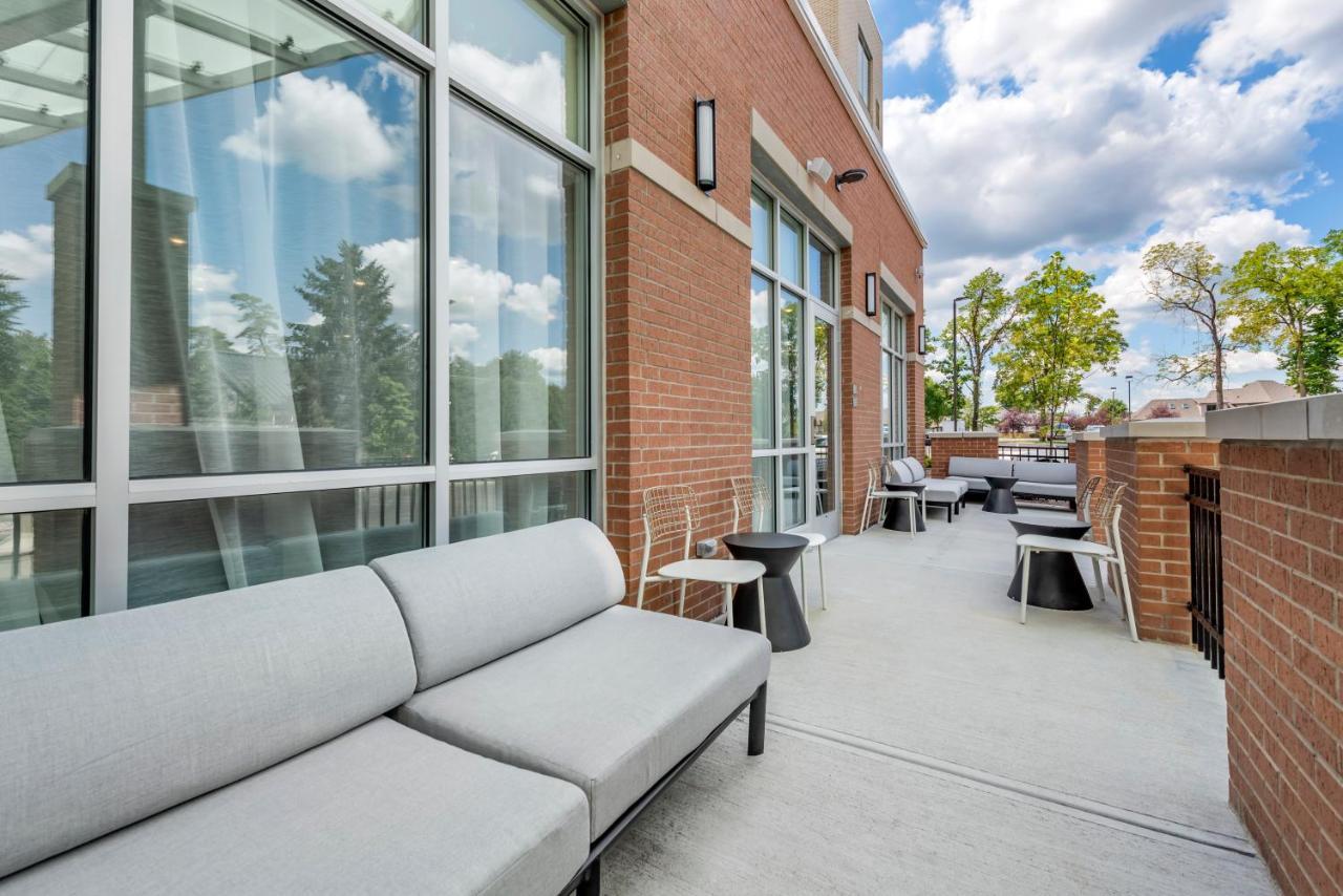 Hyatt Place Indianapolis Hotel 3*