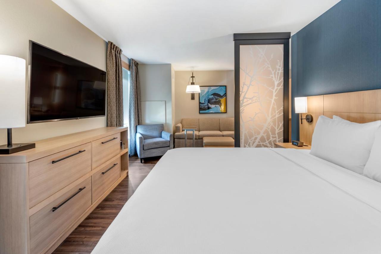 Hyatt Place Indianapolis 3*